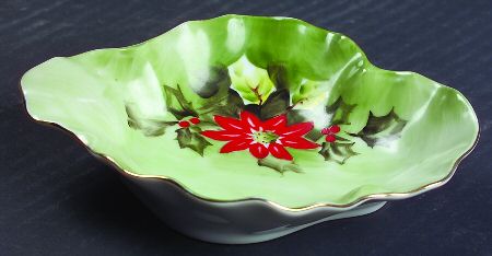 Poinsettia Nappy