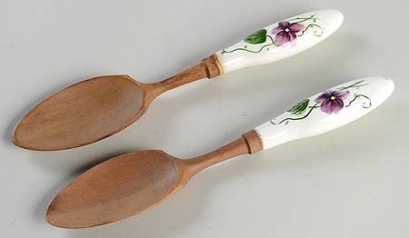 Sweet Violets 2-Piece Wood/Ceramic Salad Set