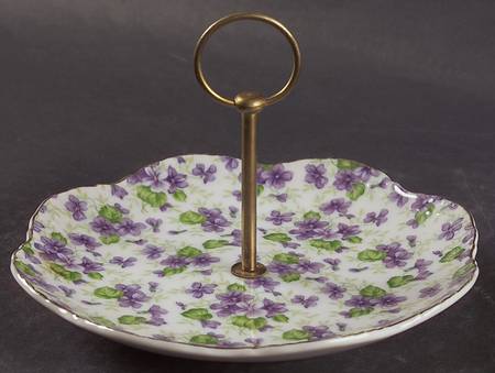 Violet Chintz Round Serving Plate with Handle (BBr)