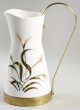 Wheat 24 Oz Pitcher