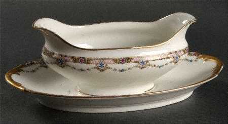 Clairette Gravy Boat with Attached Underplate
