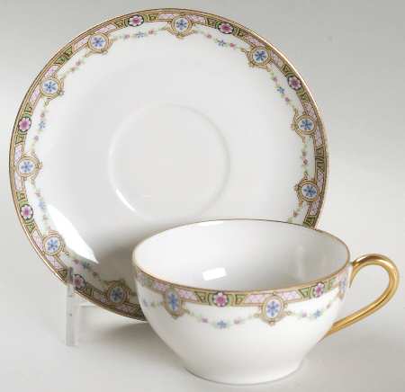 Clairette Flat Cup & Saucer Set