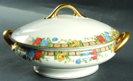 Fleurette Round Covered Vegetable