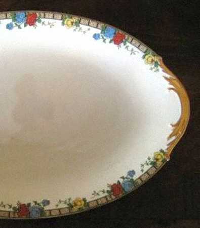 Fleurette 17" Oval Serving Platter