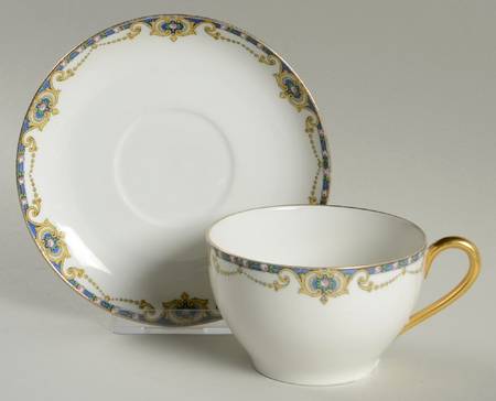 Grisette Flat Cup & Saucer Set