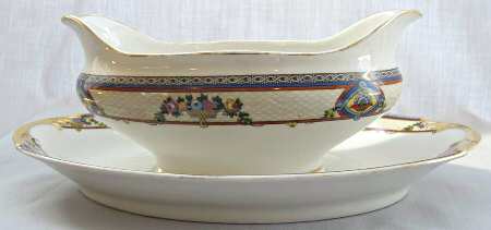 Louvre Gravy Boat & Underplate