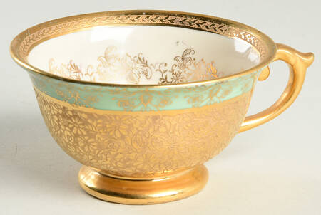 LEM1 Footed Cup