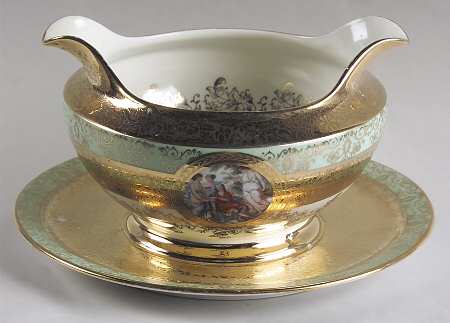 LEM1 Gravy Boat with Attached Underplate