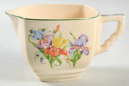 Iris Bouquet Creamer