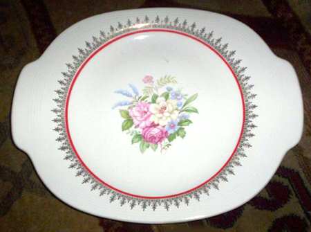 Admiration Handled Cake Plate