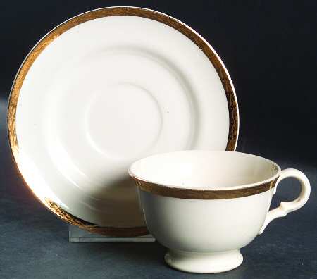 Bellevue Footed Cup & Saucer Set