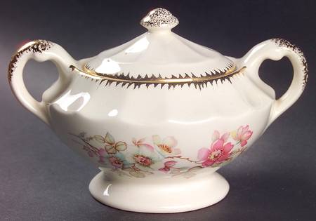 Bramble (Filigree 3KGFE) Sugar Bowl & Lid