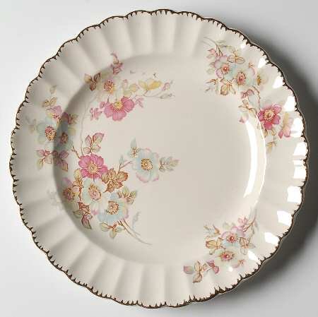 Bramble (Filigree 3KGFE) Luncheon Plate