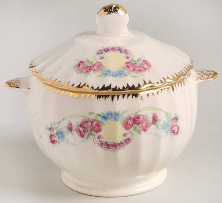 Chateau Sugar Bowl & Lid