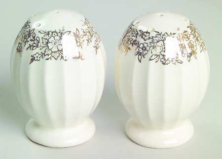 Chateau France (Filigree 1KS518) Salt & Pepper Set