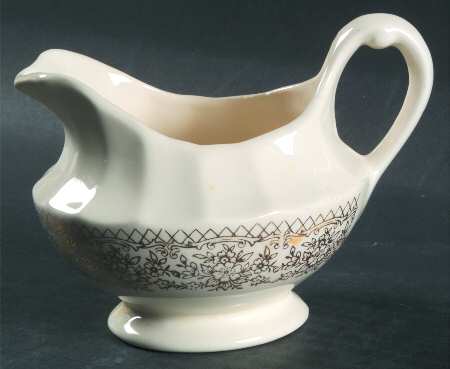 Chateau France (Filigree 1KS518) Creamer