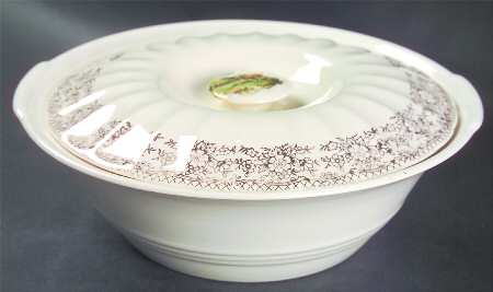 Chateau France (Filigree 1KS518) Round Covered Vegetable