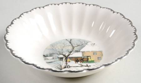 Currier & Ives (Scalloped) Fruit/Dessert (Sauce) Bowl