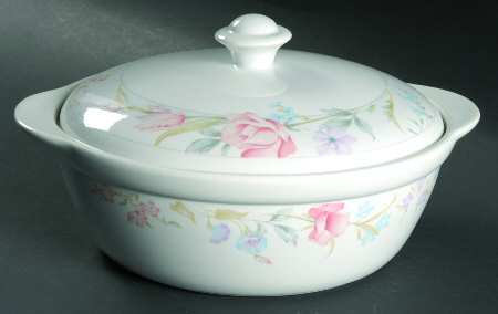 Flowers 1.5 Qt Round Covered Casserole
