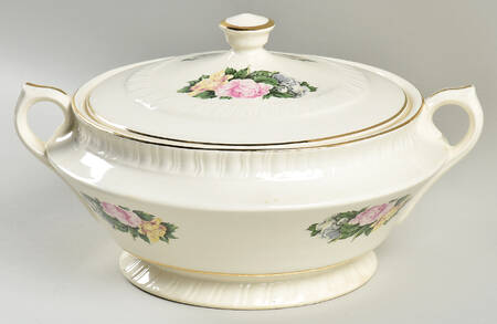 Janis Round Covered Vegetable