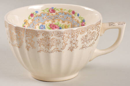 Lyric Flat Cup