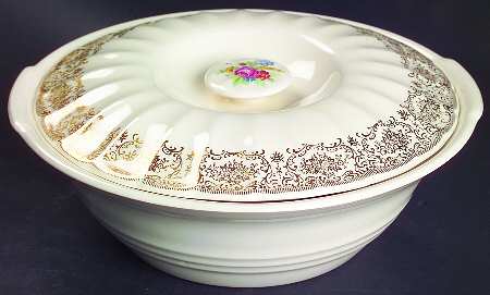 Lyric Round Covered Vegetable