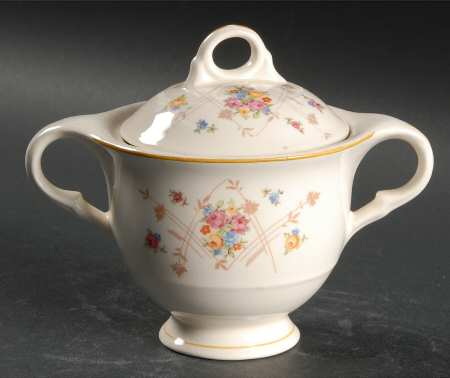 New Princess (Smooth, Yellow Trim) Sugar Bowl & Lid
