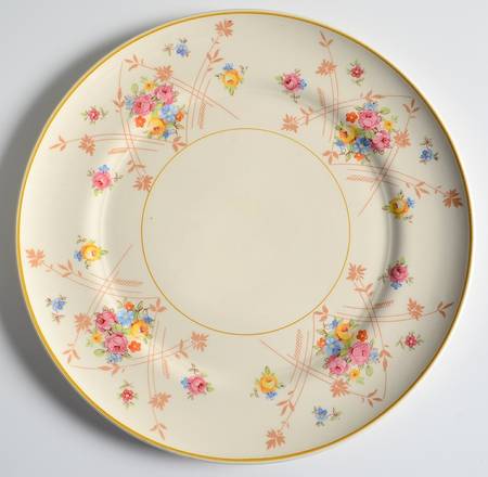 New Princess (Smooth, Yellow Trim) Luncheon Plate