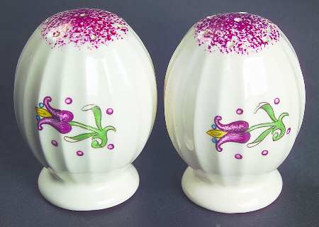 Old Dutch Salt & Pepper Set