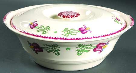 Old Dutch Round Covered Vegetable