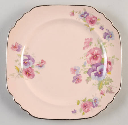 The Pansy (Glo Peach) Luncheon Plate