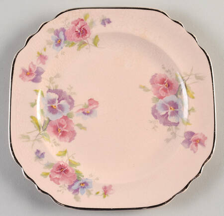 The Pansy (Glo Peach) Salad Plate