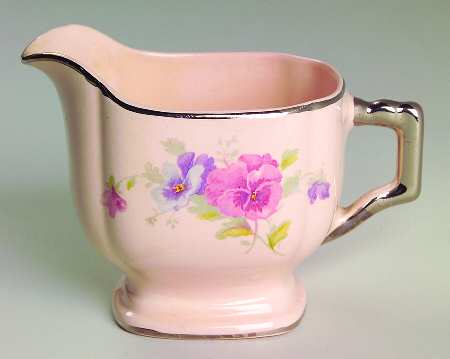 The Pansy (Glo Peach) Creamer