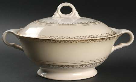 Royal Imperial Round Covered Vegetable