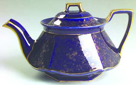 LIA48 Teapot & Lid