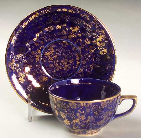 LIA48 Flat Cup & Saucer Set