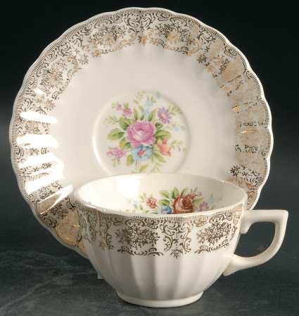 Rosalie (Scalloped) Flat Cup & Saucer Set