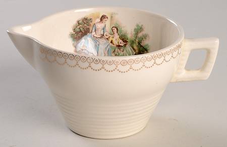 Serenade Creamer