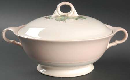 Tea Rose Cotillion Pink (No Trim) Round Covered Vegetable