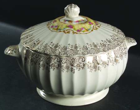 Toledo Delight White Round Covered Vegetable