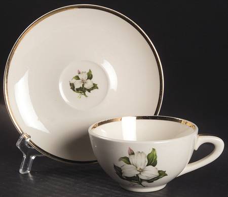 Trillium White (Glamour, Coupe) Flat Cup & Saucer Set
