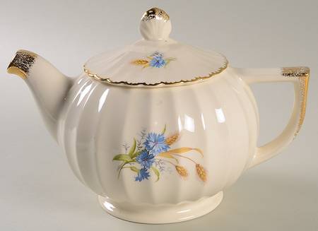 Wheatfield Fluted Edge Teapot & Lid