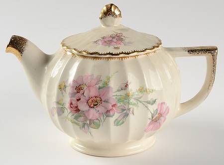 Wild Rose (Gold Trim) Teapot & Lid