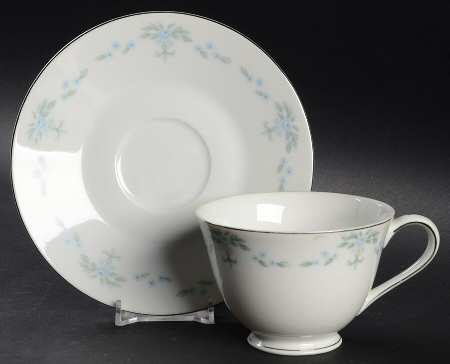Garlandia Footed Cup & Saucer Set