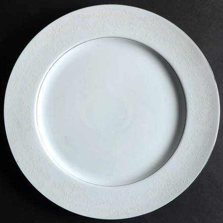 Lace 12" Chop Plate (Round Platter)