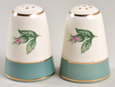 Cameo (Rose Center) Salt & Pepper Set