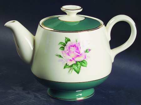 Cameo (Rose Center) Teapot & Lid