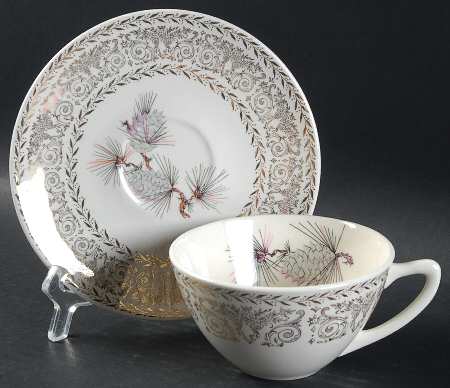Pine Cone Flat Cup & Saucer Set