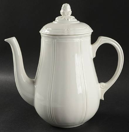 Colonial White Coffee Pot & Lid