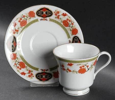 Cakara Footed Cup & Saucer Set